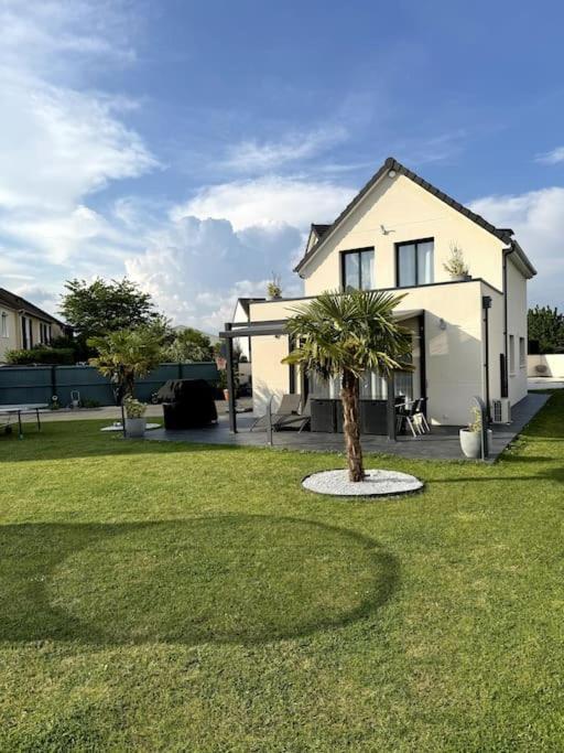 Belle Maison Avec Piscine Chauffee Sans Vis-a-vis Hébergement de vacances *
