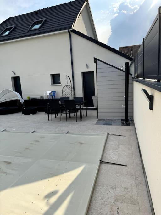 Belle Maison Avec Piscine Chauffee Sans Vis-a-vis Hébergement de vacances *