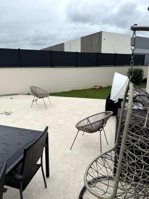 Belle Maison Avec Piscine Chauffee Sans Vis-a-vis Hébergement de vacances Caudebec-les-Elbeuf